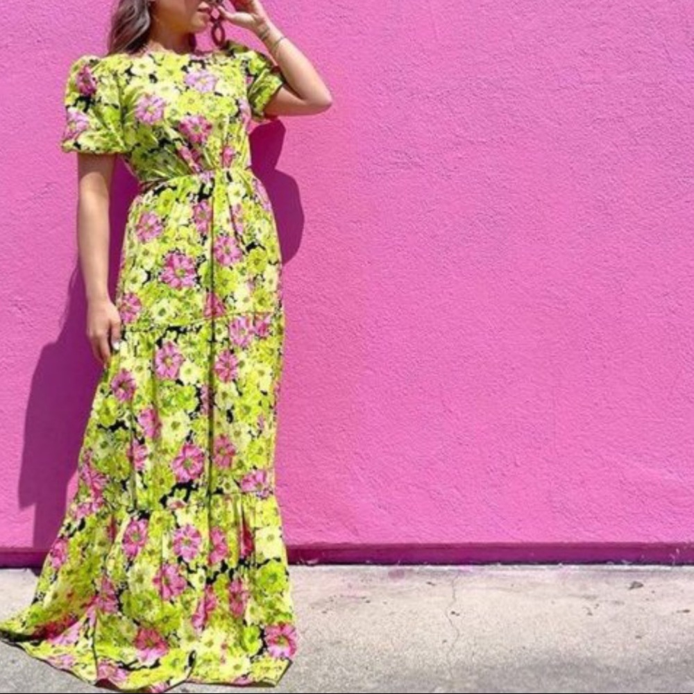 NWOT- Wayf Plaza Cutout Tiered Maxi Dress